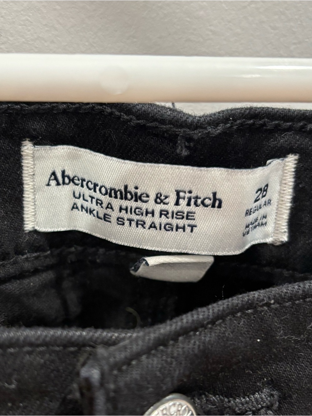 Abercrombie & Fitch Black Straight-Leg Jeans - Picture 3 of 3